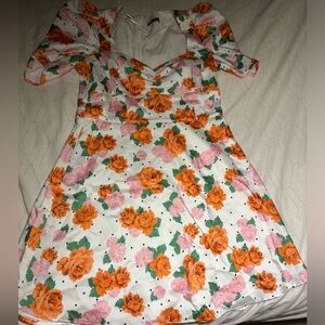 Zara floral polka dot A line mini dress w/ puffy sleeves & sweetheart neckline.